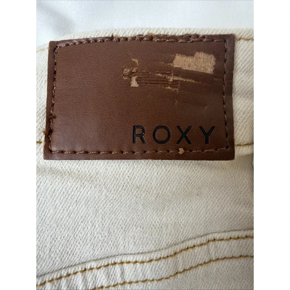Roxy Authentic Mid Rise Denim Beach Fit Shorts Off White Beige Size‎ 29 NWT